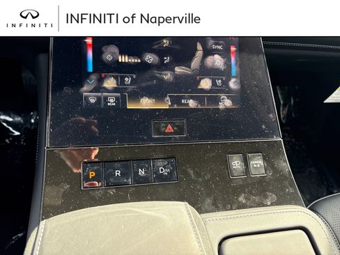 New 2026 INFINITI QX80 Autograph w/ Premium Cargo Package image 18