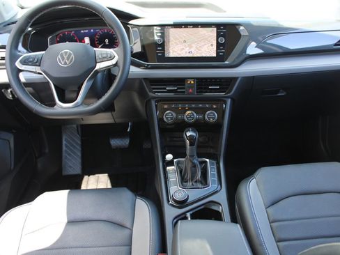 Certified 2022 Volkswagen Taos SEL AWD/4WD image 20