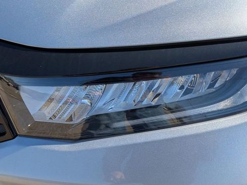 New 2026 Honda Odyssey Touring image 7