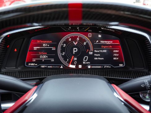 Used 2020 Chevrolet Corvette Stingray Preferred Cpe w/ 2LT Preferred Equipment Group RWD image 22