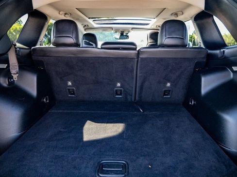 Used 2019 Jeep Cherokee Trailhawk image 26