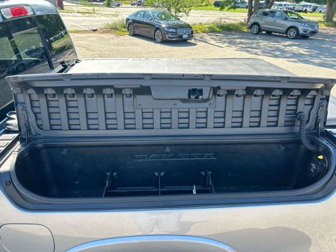 Used 2021 RAM 1500 Limited w/ Night Edition AWD/4WD image 8