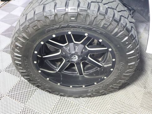 Used 2019 Toyota Tundra Platinum AWD/4WD image 20