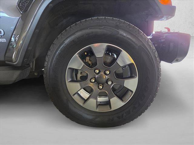 Used 2018 Jeep Wrangler Unlimited Sahara AWD/4WD image 28