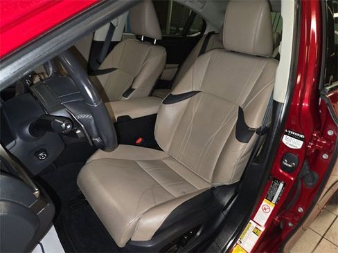 Used 2019 Lexus ES 350 Ultra Luxury image 11