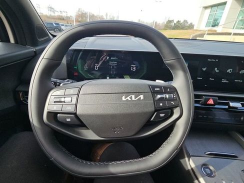 New 2026 Kia Sportage X-Line AWD/4WD image 11