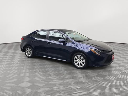 Used 2020 Toyota Corolla LE FWD image 32
