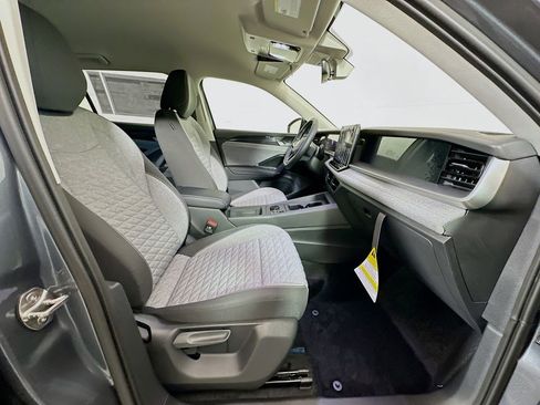 New 2026 Volkswagen Tiguan S image 22