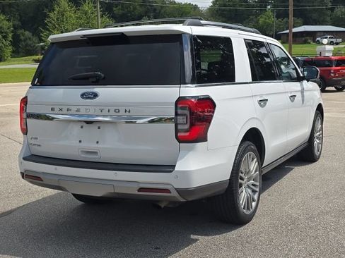 Used 2022 Ford Expedition Limited AWD/4WD image 5