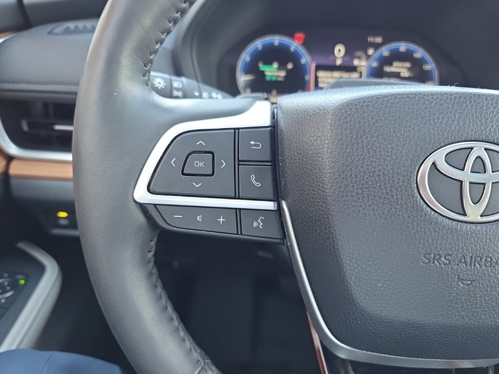 Used 2026 Toyota Grand Highlander AWD image 24
