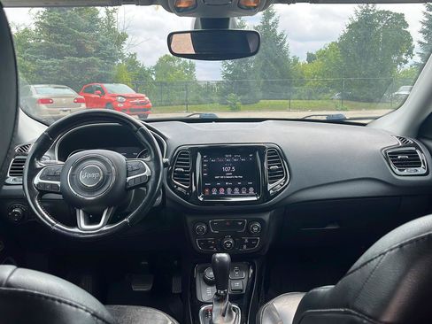 Used 2019 Jeep Compass Limited AWD/4WD image 26