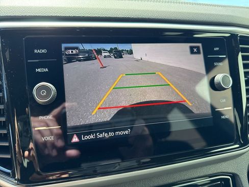 Used 2023 Volkswagen Atlas Cross Sport SE image 22