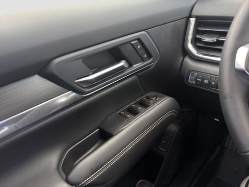 New 2026 GMC Terrain Elevation w/ Elevation Premium Package FWD image 12