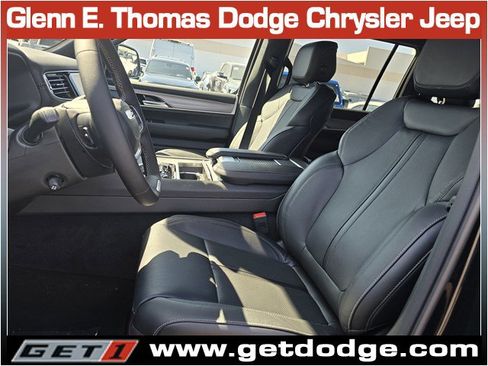 New 2026 Jeep Grand Wagoneer 4WD image 8