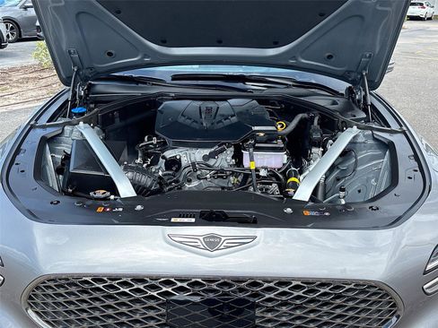 Used 2025 Genesis G70 2.5T RWD image 30