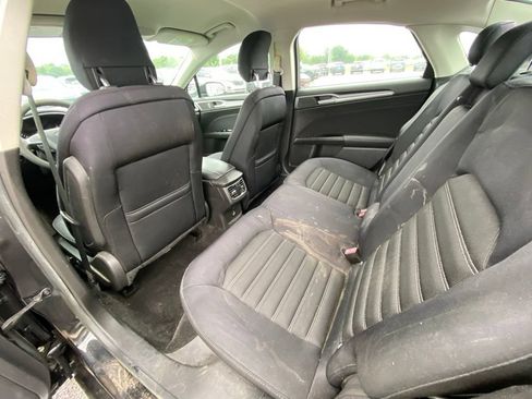 Used 2014 Ford Fusion SE FWD image 20