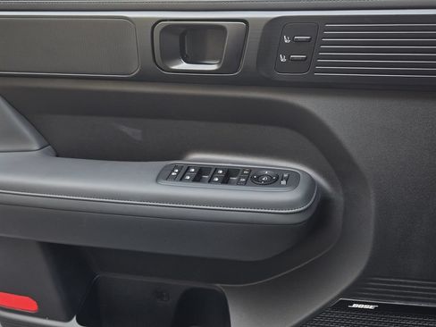 Used 2025 Hyundai Santa Fe Calligraphy AWD/4WD image 18