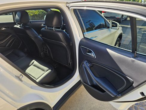 Used 2019 Mercedes-Benz GLA 250 image 21