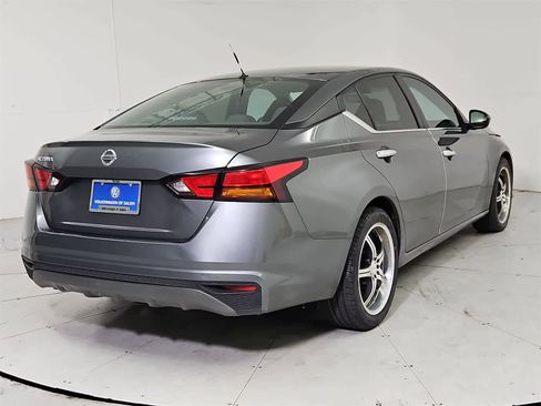 Used 2022 Nissan Altima 2.5 S image 6