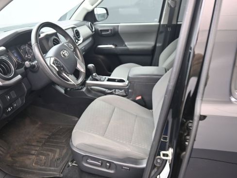 Used 2020 Toyota Tacoma SR5 image 14