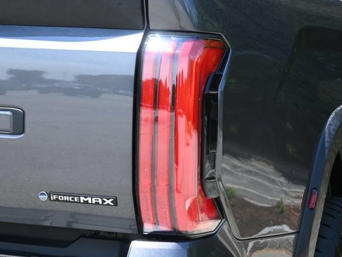 Used 2025 Toyota Tundra TRD Pro AWD/4WD image 13