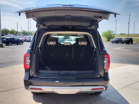 Used 2024 Ford Expedition Limited AWD/4WD image 23
