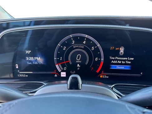 Used 2024 Cadillac Escalade V image 33