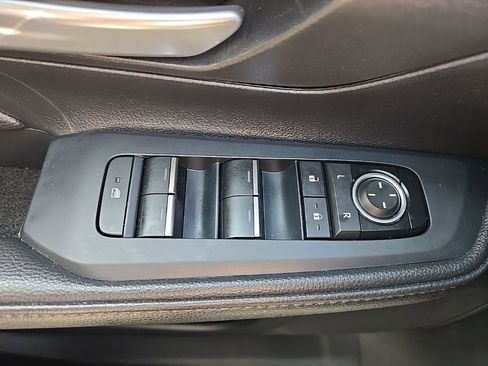 Used 2025 Toyota Grand Highlander AWD image 23