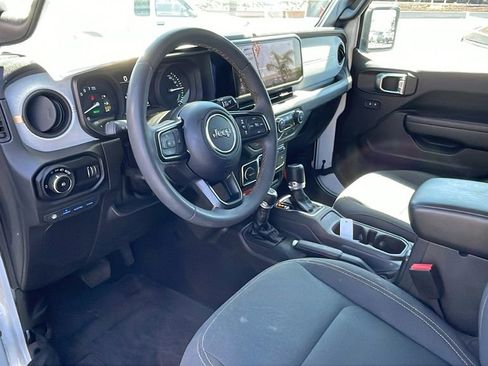 Used 2024 Jeep Wrangler Unlimited AWD/4WD image 11