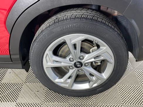Used 2022 Hyundai Kona SEL AWD/4WD image 14