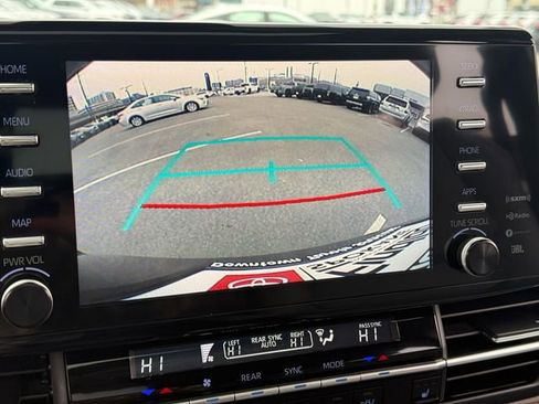 Certified 2024 Toyota Sienna XLE image 17