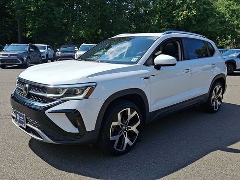 Certified 2023 Volkswagen Taos SEL AWD/4WD image 5