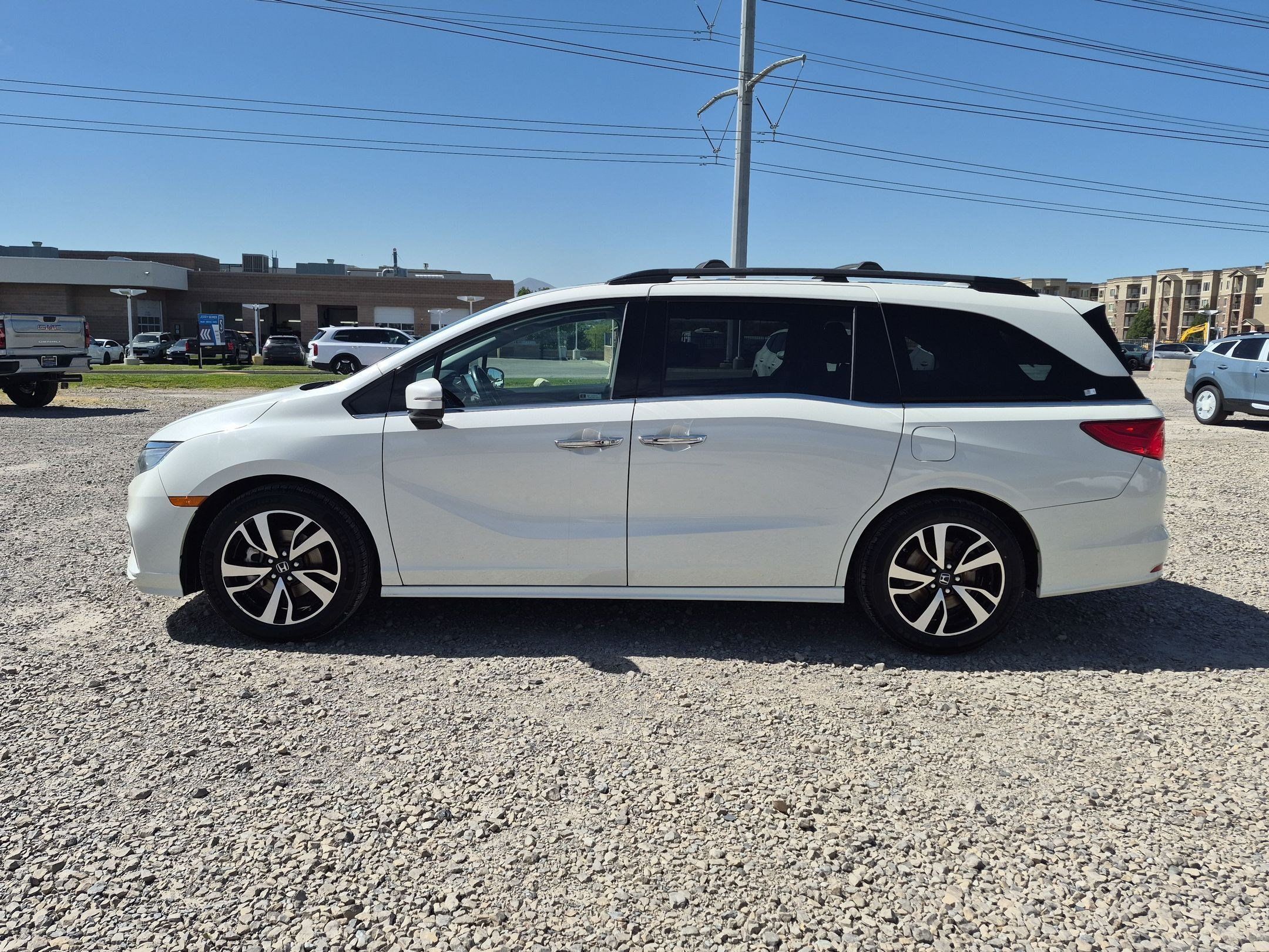 Used 2019 Honda Odyssey Elite image 2