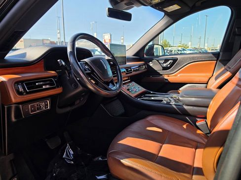 Used 2020 Lincoln Aviator Reserve w/ Equipment Group 201A RWD image 9