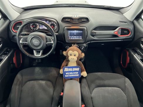 Used 2020 Jeep Renegade Trailhawk w/ Cold Weather Group image 18