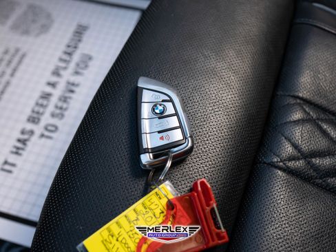 Used 2018 BMW 750i xDrive image 55