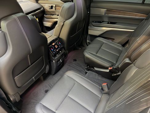 New 2026 Cadillac Vistiq Sport image 43