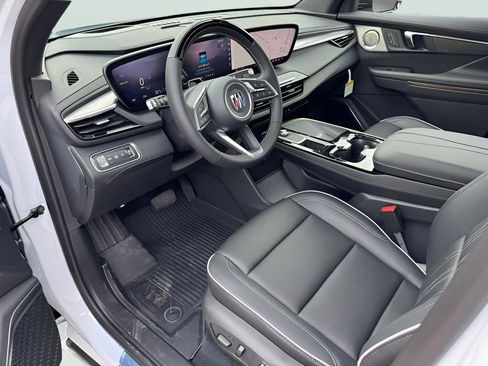New 2026 Buick Enclave Avenir w/ Super Cruise Package FWD image 8