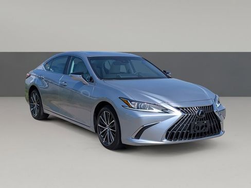Used 2024 Lexus ES 250 w/ Premium Package AWD/4WD image 2