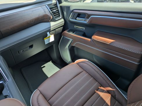 New 2026 GMC Sierra 1500 Denali Ultimate image 16