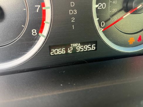 Used 2010 Honda Accord EX-L image 5