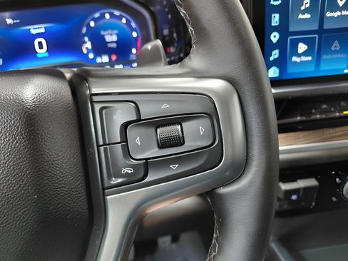 Used 2025 Chevrolet Silverado 1500 RST AWD/4WD image 40