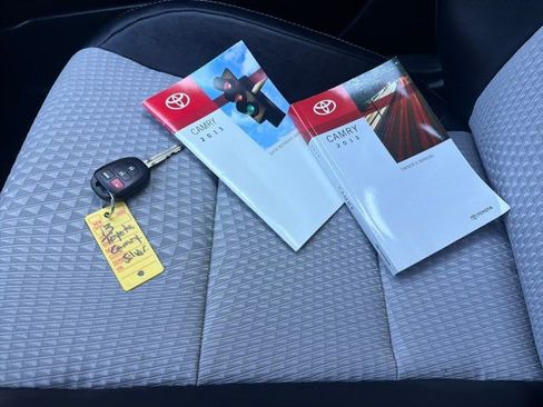 Used 2013 Toyota Camry SE image 26