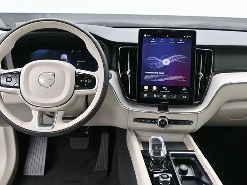 New 2026 Volvo XC60 T8 Ultra w/ Protection Package Premier AWD/4WD image 12