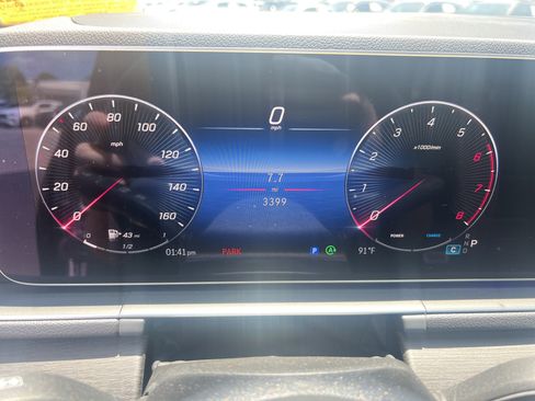Used 2025 Mercedes-Benz GLE 450 4MATIC w/ Winter Package image 21