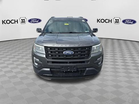 Used 2016 Ford Explorer Sport w/ Equipment Group 401A AWD/4WD image 2