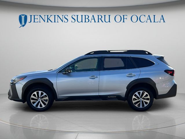 Used 2025 Subaru Outback Premium AWD/4WD image 6