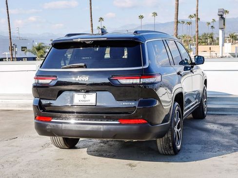 Certified 2024 Jeep Grand Cherokee L Limited w/ Luxury Tech Group II image 9