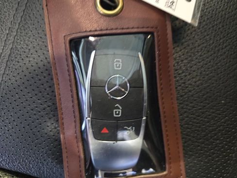 Certified 2023 Mercedes-Benz GLE 450 4MATIC image 40