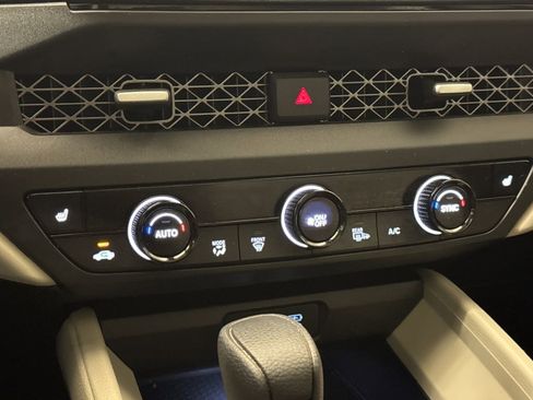 Certified 2024 Honda Accord EX image 23